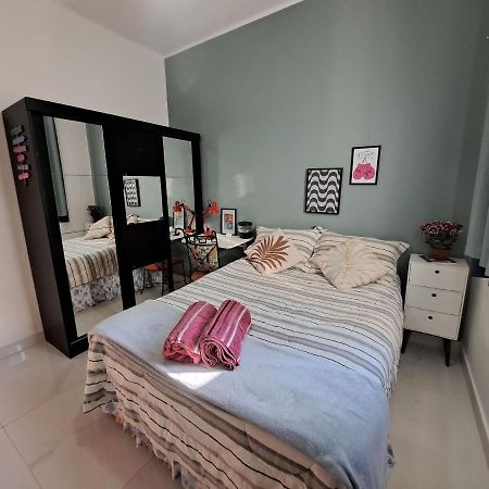 Quarto Privativo No Melhor De Botafogo Com Anfitria - Home With Host リオデジャネイロ エクステリア 写真