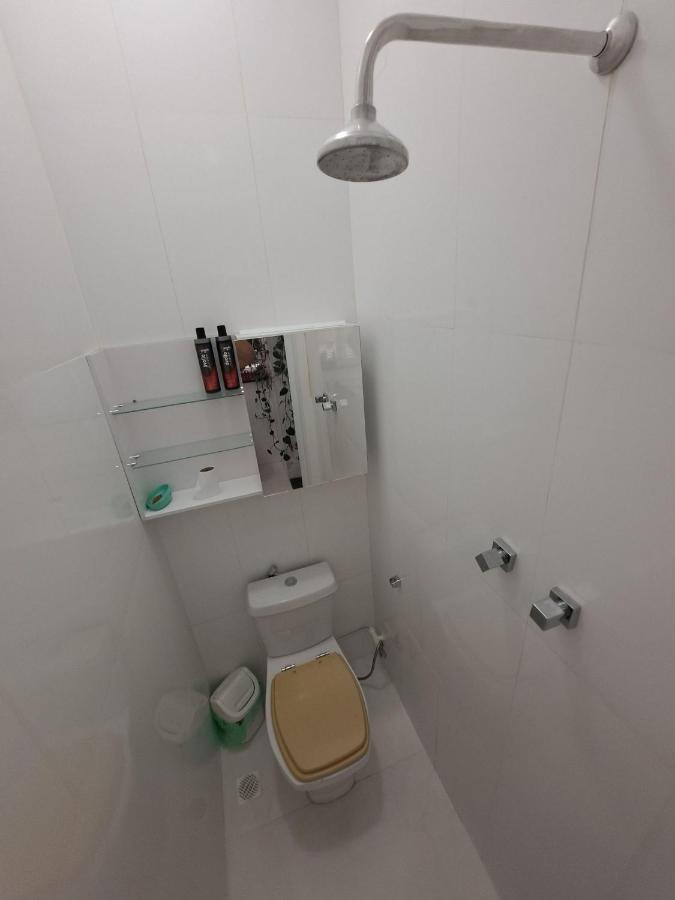 Quarto Privativo No Melhor De Botafogo Com Anfitria - Home With Host リオデジャネイロ エクステリア 写真